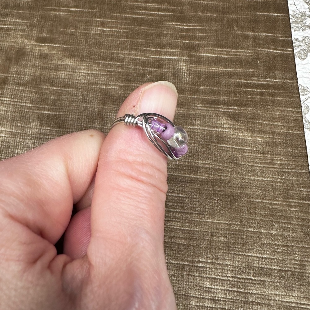 Handmade Ring purple beads - Picture 8 of 9